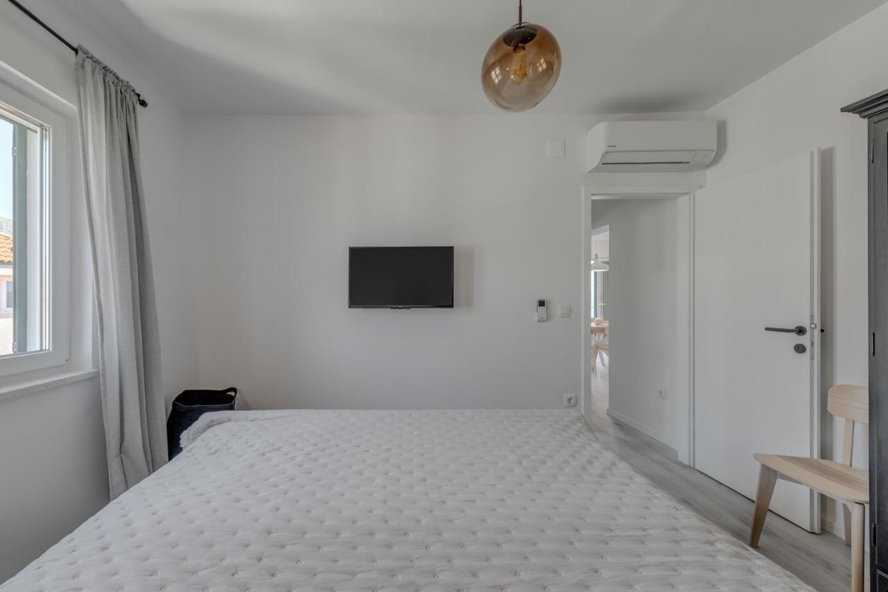 Beachfront Apartments Сплит Экстерьер фото